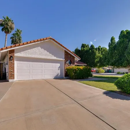 Pet-Friendly Mesa Vacation Home With Furnished Patio